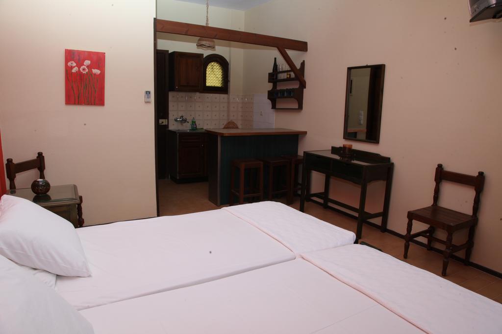 Dionisis Apartments Kounopetra Quarto foto